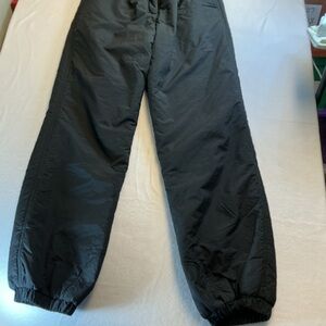 Black Europa ski pants by Helly Mansen  size 10 Insulated Pants 0257